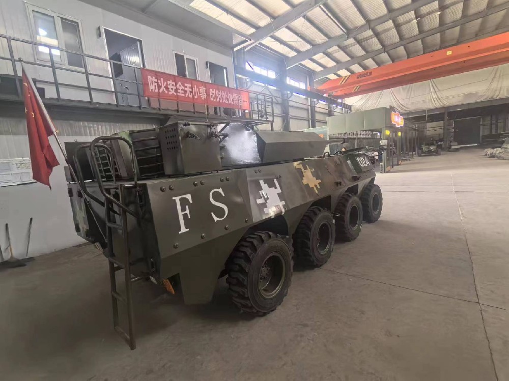 振宇協(xié)和裝甲運兵車，軍事模型天花板！.jpg